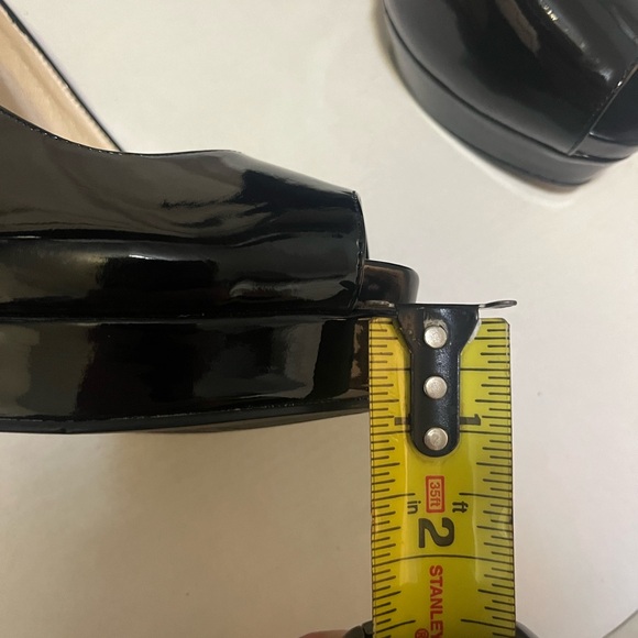 Nine West - NEW- Platform Black Patent  Peep Toe Adjustable strap Size 7.5 - Picture 10 of 10